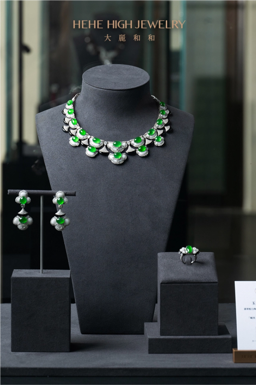 珠宝展品图片2